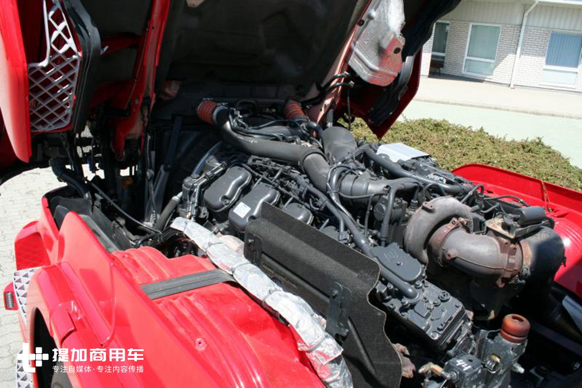 卡车王中王,带大家见识下730马力V8动力的斯堪尼亚卡车 - 第9张 - 提加商用车网 卡车王中王,带大家见识下730马力V8动力的斯堪尼亚卡车 - 第9张