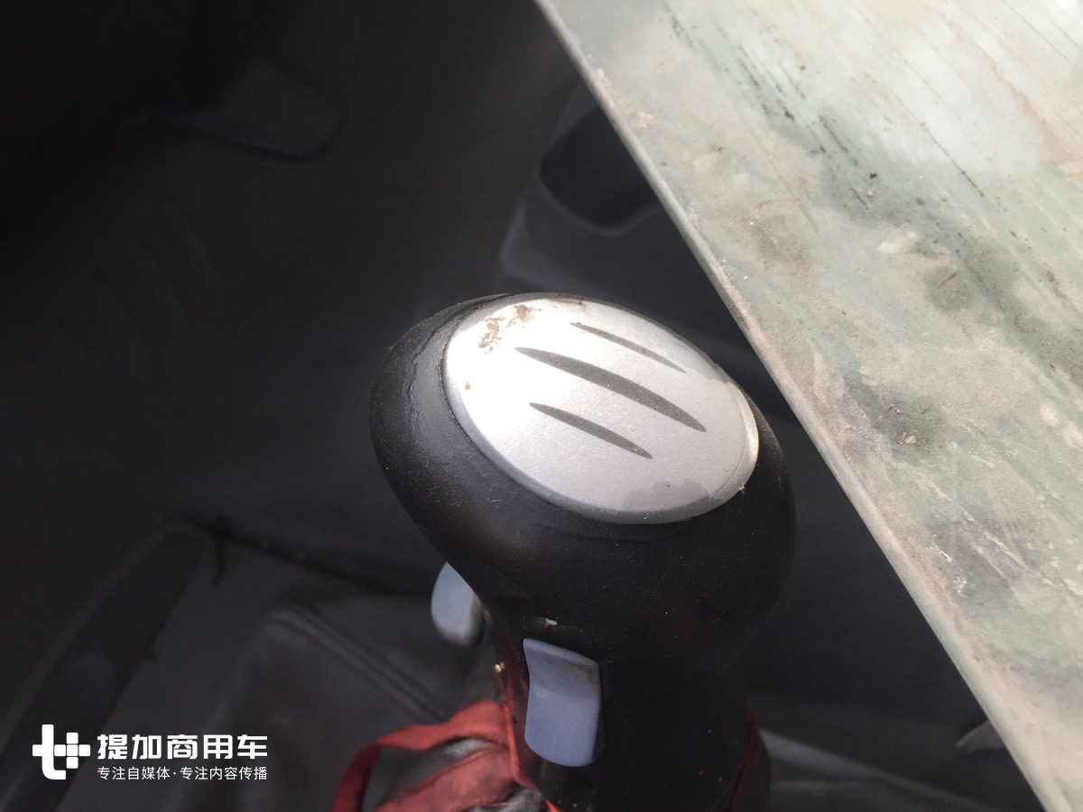 雷诺上世纪90年代末推出的一款卡车,名字叫克拉斯(Kerax),牛不牛逼?你自己看! - 第12张 - 提加商用车网 雷诺上世纪90年代末推出的一款卡车,名字叫克拉斯(Kerax),牛不牛逼?你自己看! - 第12张