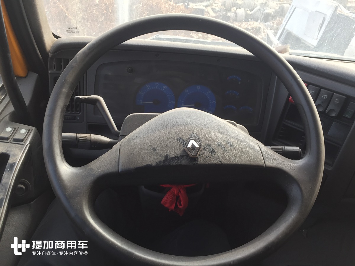 雷诺上世纪90年代末推出的一款卡车,名字叫克拉斯(Kerax),牛不牛逼?你自己看! - 第13张 - 提加商用车网 雷诺上世纪90年代末推出的一款卡车,名字叫克拉斯(Kerax),牛不牛逼?你自己看! - 第13张