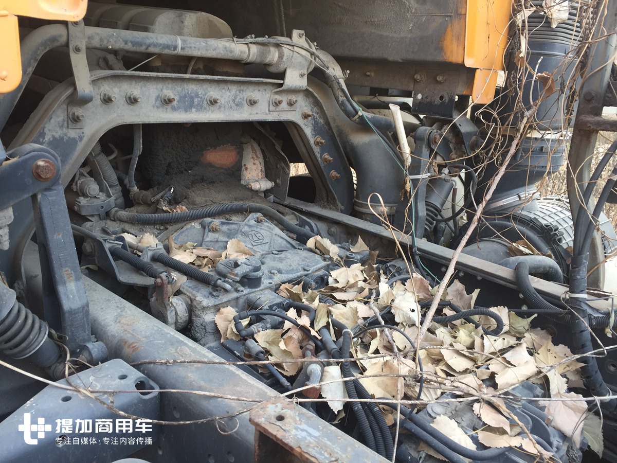 雷诺上世纪90年代末推出的一款卡车,名字叫克拉斯(Kerax),牛不牛逼?你自己看! - 第19张 - 提加商用车网 雷诺上世纪90年代末推出的一款卡车,名字叫克拉斯(Kerax),牛不牛逼?你自己看! - 第19张