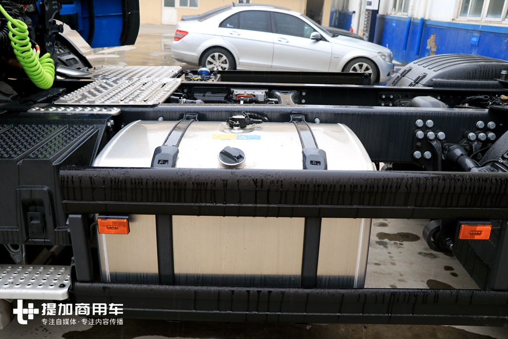 绝对首发，带您见识国内用户购买的斯堪尼亚新款P系牵引车 - 第21张