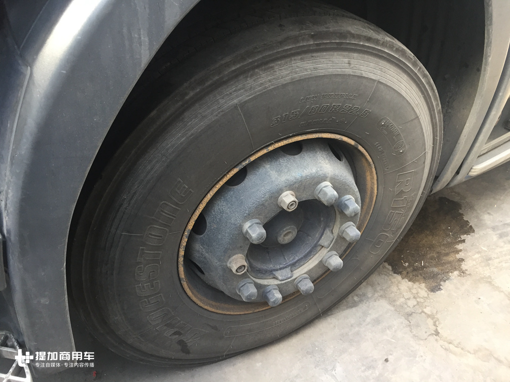 农贸市场再遇斯堪尼亚神级卡车，运营320多万公里退役后还在发挥余热 - 第13张