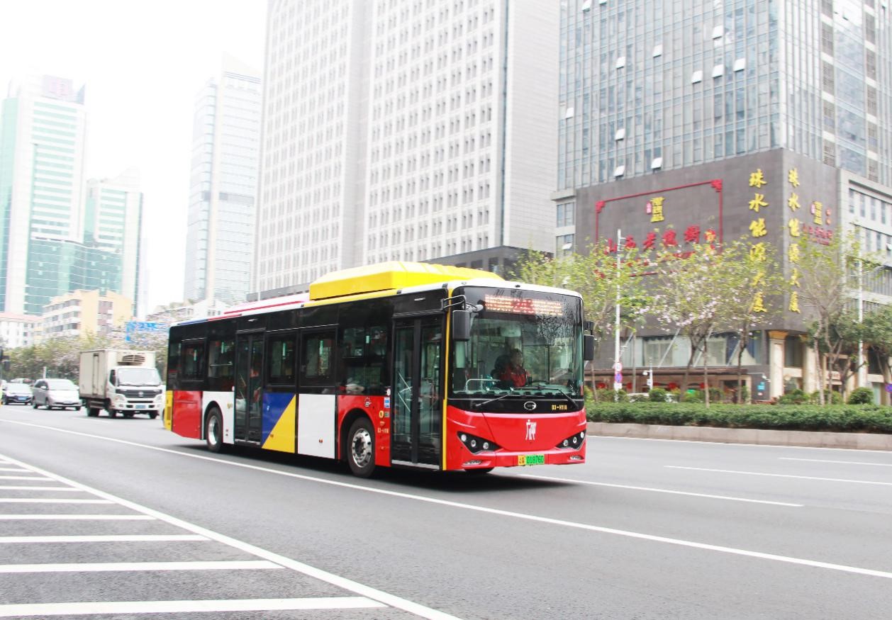 喜揽影响中国客车业四项大奖，比亚迪获评2018年度“最佳雇主” - 第4张