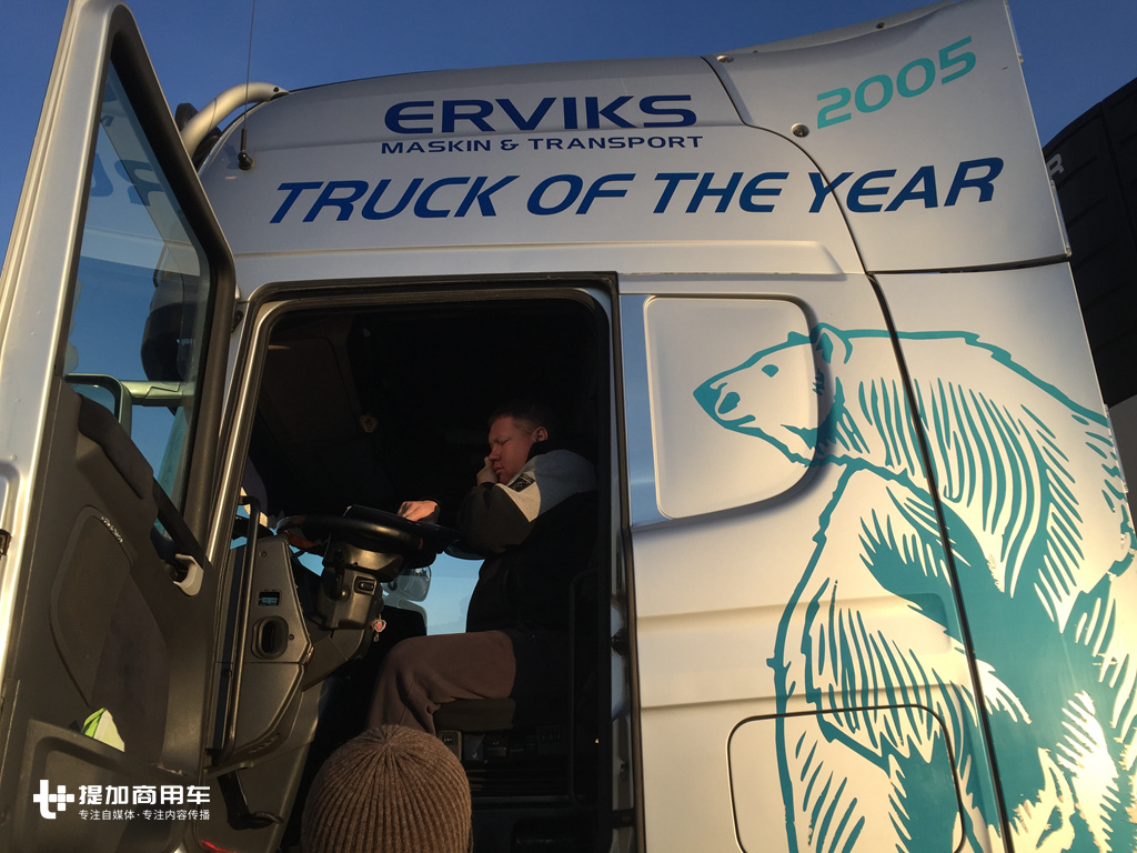 TOPLINE驾驶室，还是V8动力，近距离体验上一代斯堪尼亚的王者车型R580 - 第17张