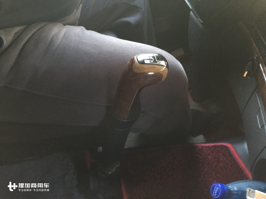 TOPLINE驾驶室，还是V8动力，近距离体验上一代斯堪尼亚的王者车型R580 - 第20张