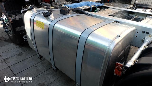 采用铝合金车架的重卡见过吗?可能是最轻的国产6X4牵引车诞生 - 第10张 - 提加商用车网 采用铝合金车架的重卡见过吗?可能是最轻的国产6X4牵引车诞生 - 第10张