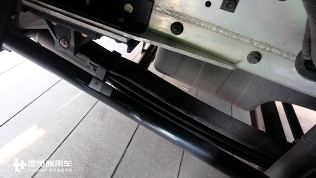 采用铝合金车架的重卡见过吗?可能是最轻的国产6X4牵引车诞生 - 第11张 - 提加商用车网 采用铝合金车架的重卡见过吗?可能是最轻的国产6X4牵引车诞生 - 第11张