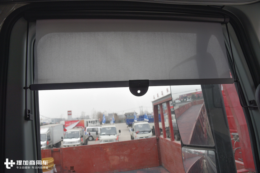 驾驶室纯平地板,带车载冰箱,带您见识下徐工推出的旗舰重卡G9 - 第21张 - 提加商用车网 驾驶室纯平地板,带车载冰箱,带您见识下徐工推出的旗舰重卡G9 - 第21张