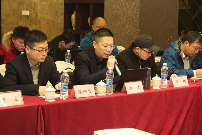 誓师“江城”,吹响战斗号角!联合卡车南方市场2019年销售业务启动会顺利召开 - 第4张 - 提加商用车网 誓师“江城”,吹响战斗号角!联合卡车南方市场2019年销售业务启动会顺利召开 - 第4张