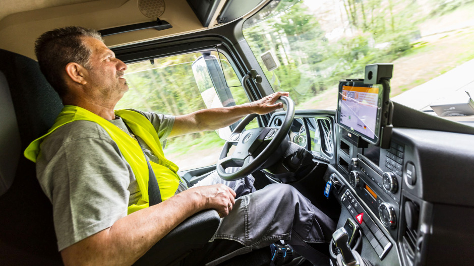 年轻人,您愿意开卡车吗?目前卡车司机严重不足正成为世界性难题! - 提