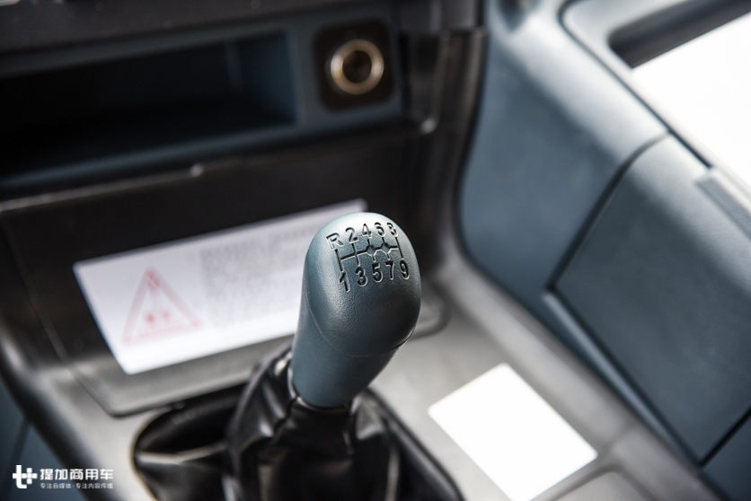 这是目前深圳销量最好的自卸?LNG动力的华菱4轴自卸车实拍 - 第8张 - 提加商用车网 这是目前深圳销量最好的自卸?LNG动力的华菱4轴自卸车实拍 - 第8张