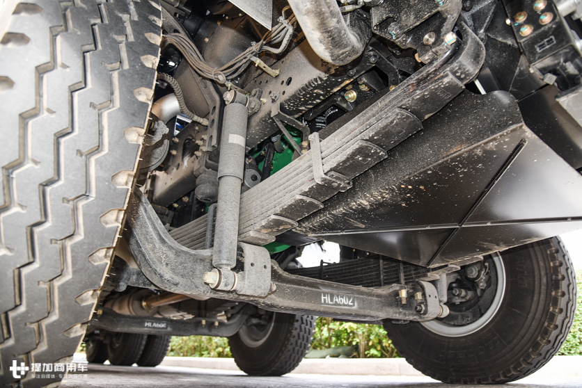 这是目前深圳销量最好的自卸?LNG动力的华菱4轴自卸车实拍 - 第9张 - 提加商用车网 这是目前深圳销量最好的自卸?LNG动力的华菱4轴自卸车实拍 - 第9张