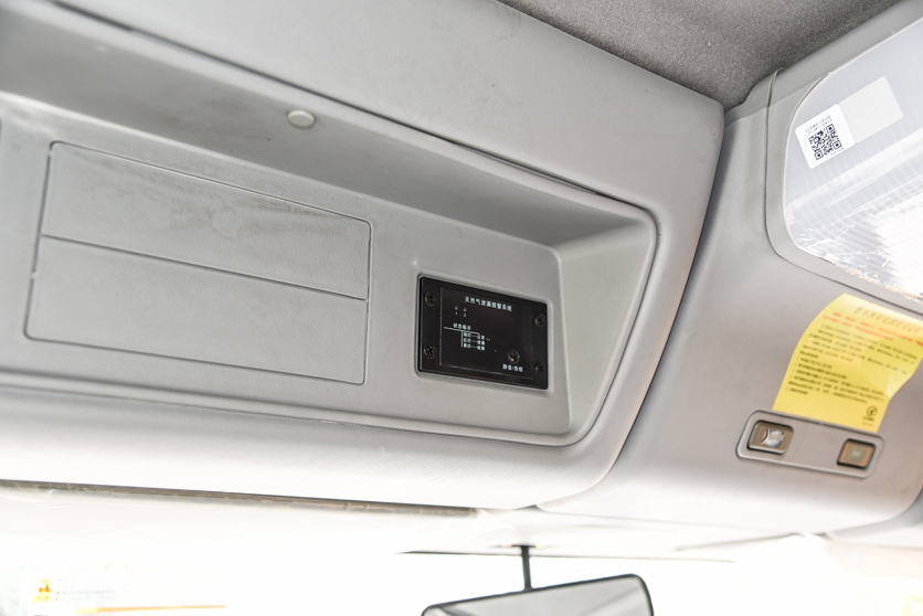 这是目前深圳销量最好的自卸?LNG动力的华菱4轴自卸车实拍 - 第13张 - 提加商用车网 这是目前深圳销量最好的自卸?LNG动力的华菱4轴自卸车实拍 - 第13张