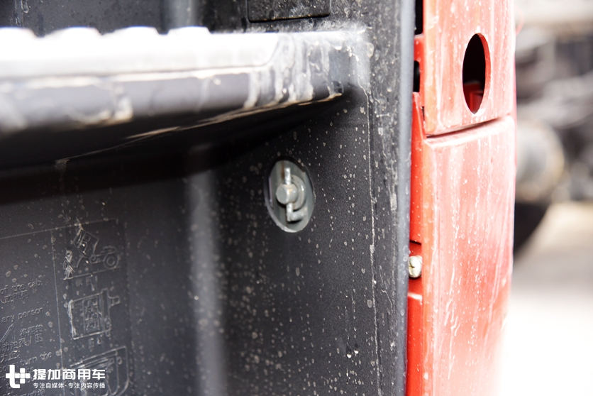 来自中国重汽的国民重卡,老司机带您重新认识豪沃T7H牵引车 - 第10张 - 提加商用车网 来自中国重汽的国民重卡,老司机带您重新认识豪沃T7H牵引车 - 第10张