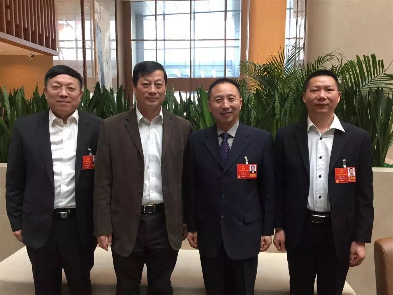 东风商用车王建清抵京参加全国两会 - 第1张