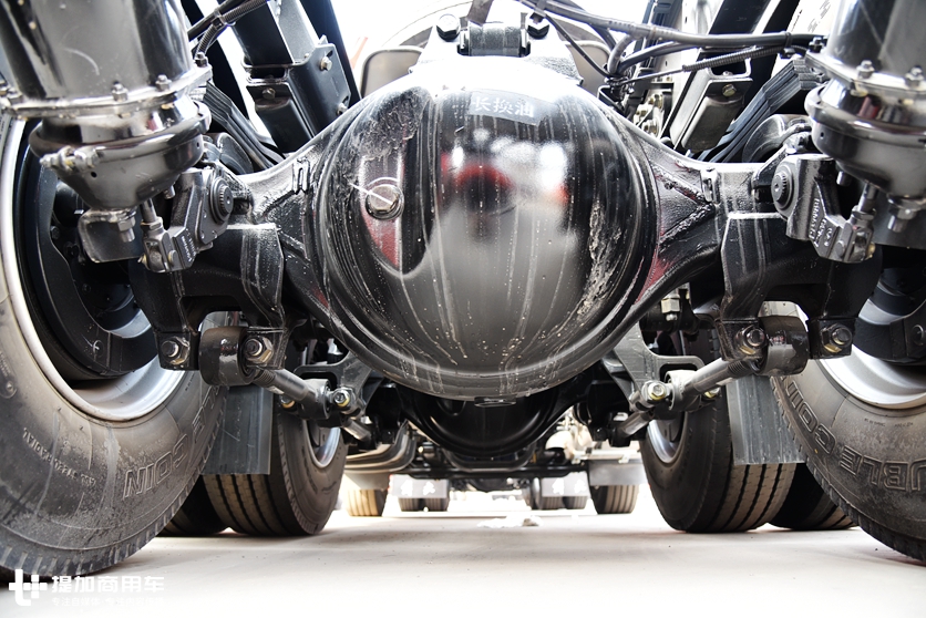 配550马力潍柴发动机,老司机为您解读解放的另一款旗舰重卡JH6 - 第5张 - 提加商用车网 配550马力潍柴发动机,老司机为您解读解放的另一款旗舰重卡JH6 - 第5张