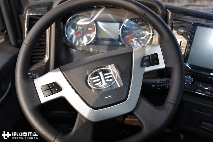 配550马力潍柴发动机,老司机为您解读解放的另一款旗舰重卡JH6 - 第14张 - 提加商用车网 配550马力潍柴发动机,老司机为您解读解放的另一款旗舰重卡JH6 - 第14张