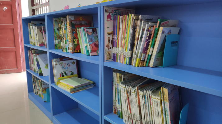 沃尔沃卡车图书馆关爱计划,照亮乡村儿童的未来之路 - 第1张 - 提加商用车网 沃尔沃卡车图书馆关爱计划,照亮乡村儿童的未来之路 - 第1张