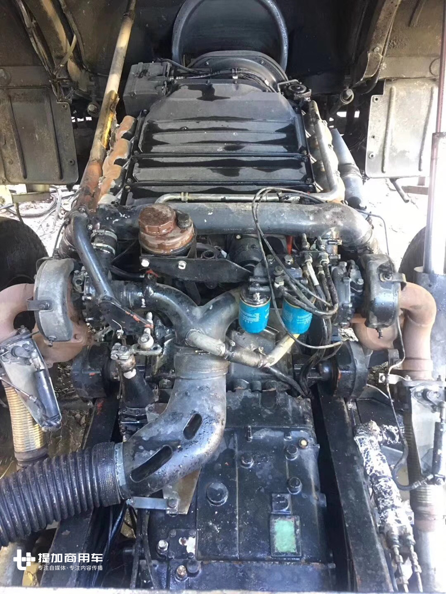 退役十多年依然车况完好,带您见识一辆二十多年车龄的马基路斯消防车 - 第8张 - 提加商用车网 退役十多年依然车况完好,带您见识一辆二十多年车龄的马基路斯消防车 - 第8张