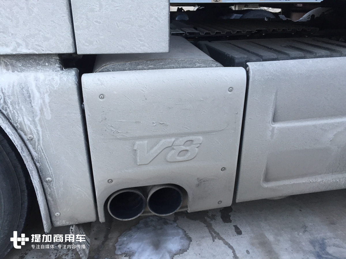 来自德国MAN的高端旗舰卡车，680马力V8动力的TGX牵引车实拍 - 第8张
