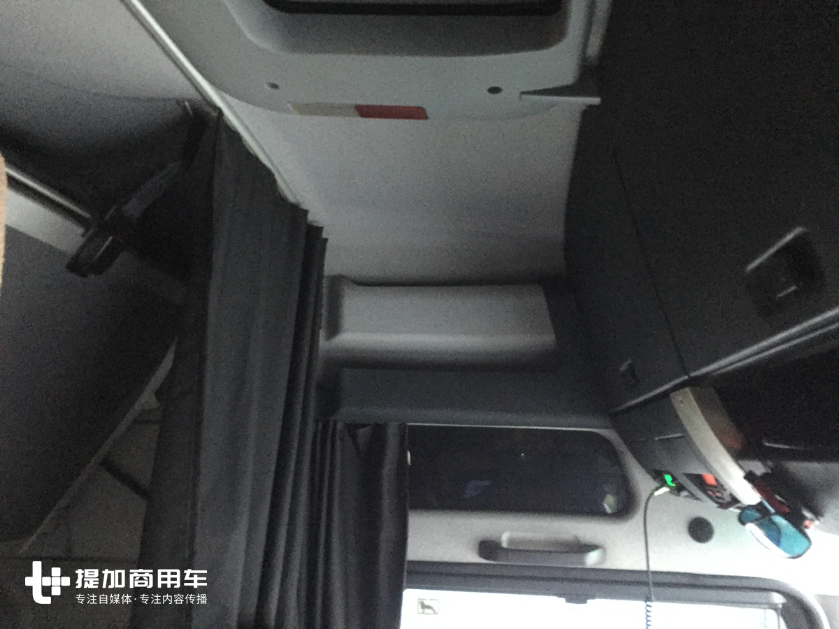 来自德国MAN的高端旗舰卡车，680马力V8动力的TGX牵引车实拍 - 第19张