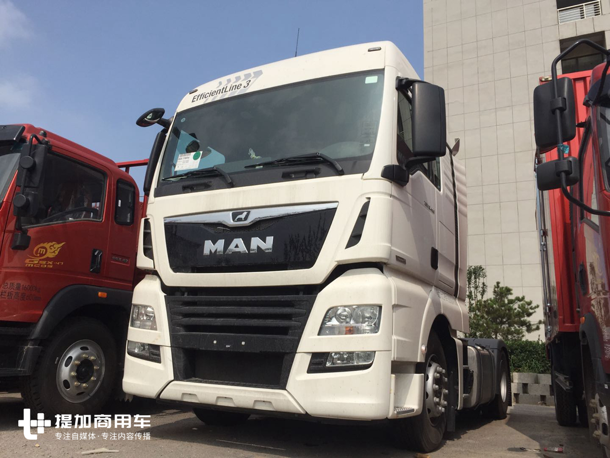 独家 来自德国man的高端旗舰卡车 680马力v8动力的tgx牵引车实拍 提加商用车网