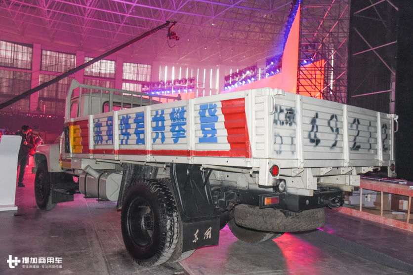 销量超百万辆，曾占据国内卡车市场六成份额，40年后再看东风EQ140依旧经典 - 第18张