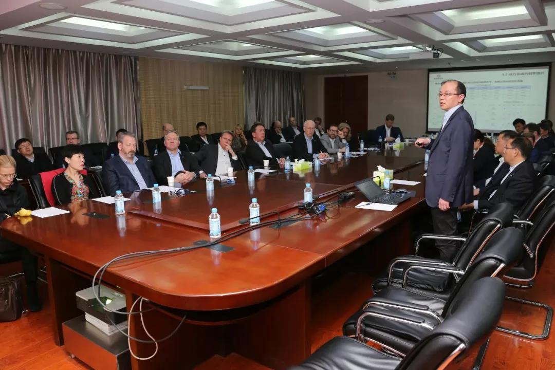 高度认可双方合作成果,沃尔沃集团总裁龙世德一行来访东风商用车 - 第13张 - 提加商用车网 高度认可双方合作成果,沃尔沃集团总裁龙世德一行来访东风商用车 - 第13张