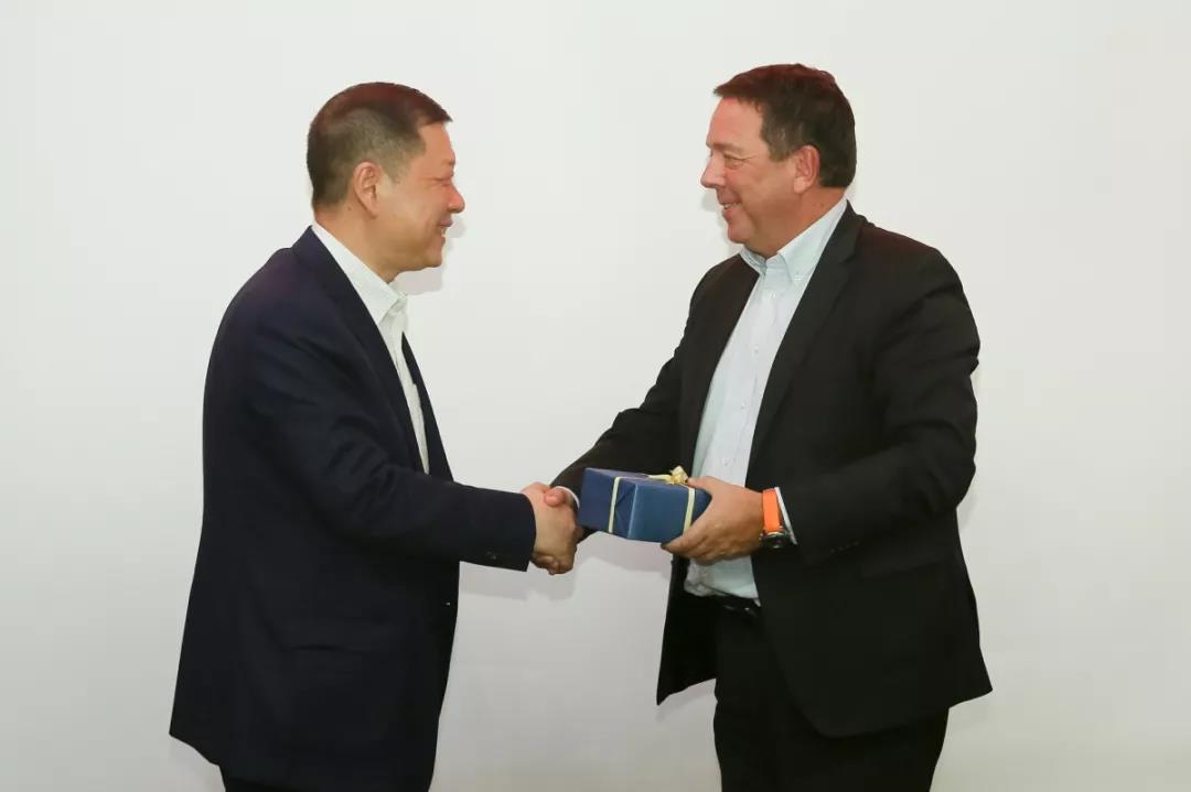 高度认可双方合作成果,沃尔沃集团总裁龙世德一行来访东风商用车 - 第15张 - 提加商用车网 高度认可双方合作成果,沃尔沃集团总裁龙世德一行来访东风商用车 - 第15张