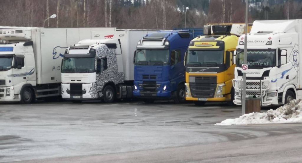 更大的驾驶室空间,卧铺最宽超106cm,沃尔沃新款FH-XXL车型即将问世 - 第9张 - 提加商用车网 更大的驾驶室空间,卧铺最宽超106cm,沃尔沃新款FH-XXL车型即将问世 - 第9张