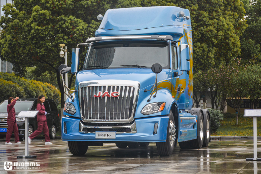 提加周看:实拍美式长头卡车格尔发V7;宝马展斯堪尼亚大件车首发亮相 - 第1张 - 提加商用车网 提加周看:实拍美式长头卡车格尔发V7;宝马展斯堪尼亚大件车首发亮相 - 第1张