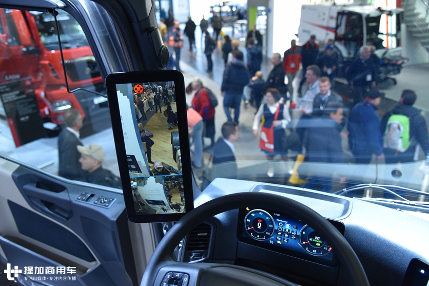 510马力,适时全驱,带您见识一款暴力版奔驰阿洛斯4X2牵引车 - 第13张 - 提加商用车网 510马力,适时全驱,带您见识一款暴力版奔驰阿洛斯4X2牵引车 - 第13张