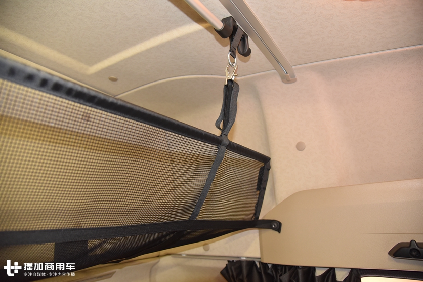 510马力,适时全驱,带您见识一款暴力版奔驰阿洛斯4X2牵引车 - 第15张 - 提加商用车网 510马力,适时全驱,带您见识一款暴力版奔驰阿洛斯4X2牵引车 - 第15张