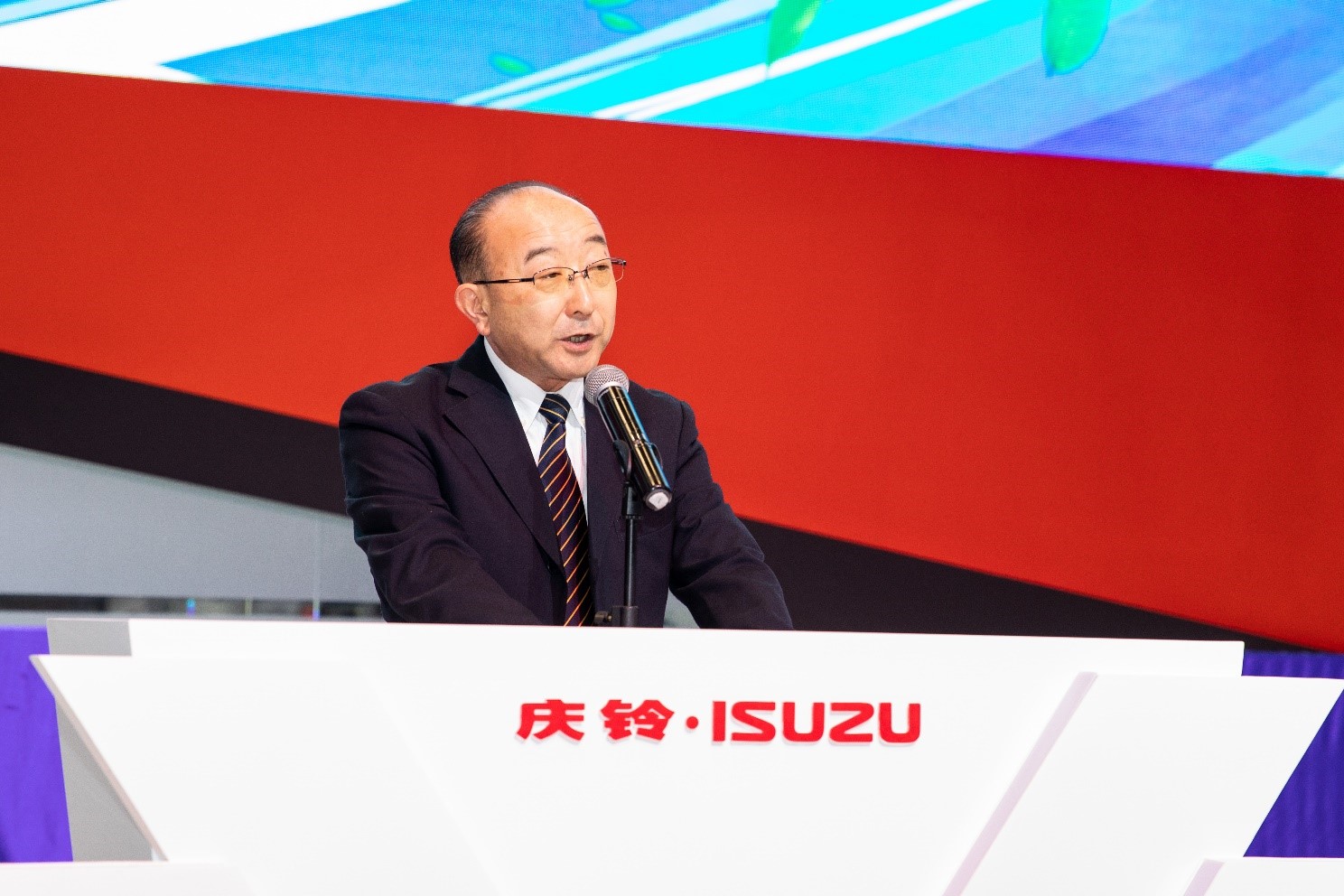 2020版巨咖领衔,庆铃、五十铃深化合作的八款新品亮相上海车展 - 第4张 - 提加商用车网 2020版巨咖领衔,庆铃、五十铃深化合作的八款新品亮相上海车展 - 第4张