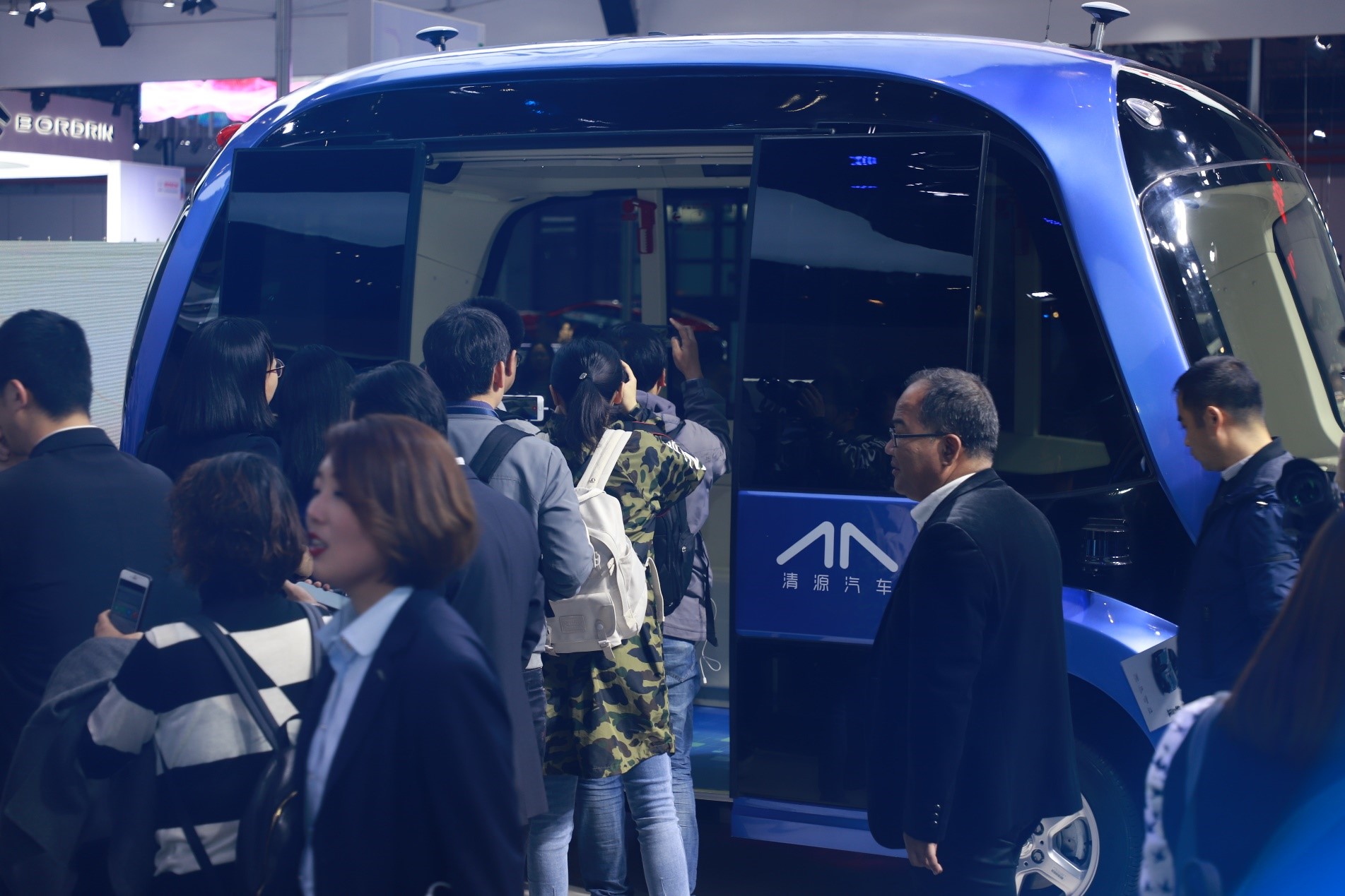 苏州金龙L4级无人驾驶巴士Pro-Blue“深蓝”上海国际车展全球首发 - 第5张 - 提加商用车网 苏州金龙L4级无人驾驶巴士Pro-Blue“深蓝”上海国际车展全球首发 - 第5张