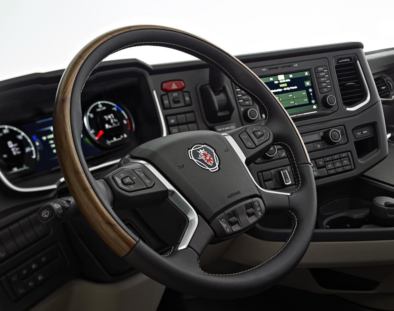 想驾驭新款斯堪尼亚?这本快速入门指引您必须要看! - 第4张 - 提加商用车网 想驾驭新款斯堪尼亚?这本快速入门指引您必须要看! - 第4张