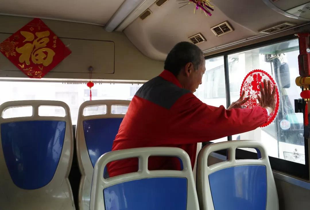 通行在白云深处的公交车 - 第7张 - 提加商用车网 通行在白云深处的公交车 - 第7张