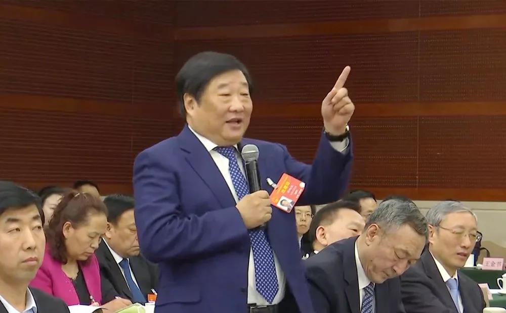 谭旭光交出了两份亮丽的年中成绩单 - 第1张 - 提加商用车网 谭旭光交出了两份亮丽的年中成绩单 - 第1张