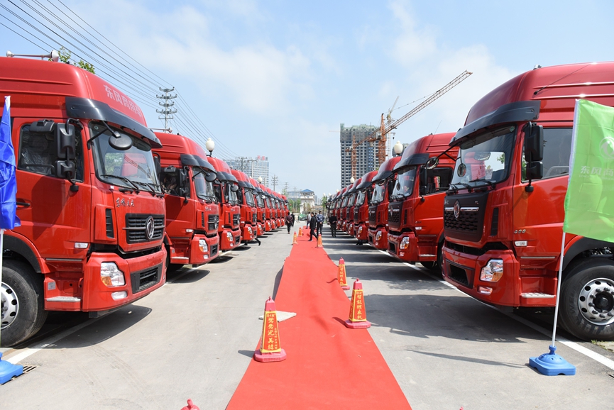 230辆，东风天龙VL首次批量交付山东金乡客户 - 第2张