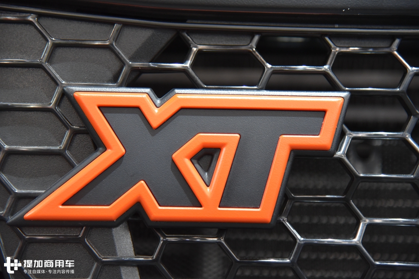 4X4全驱,配车载冰箱,500马力的斯堪尼亚R系XT工程版牵引车实拍 - 第2张 - 提加商用车网 4X4全驱,配车载冰箱,500马力的斯堪尼亚R系XT工程版牵引车实拍 - 第2张