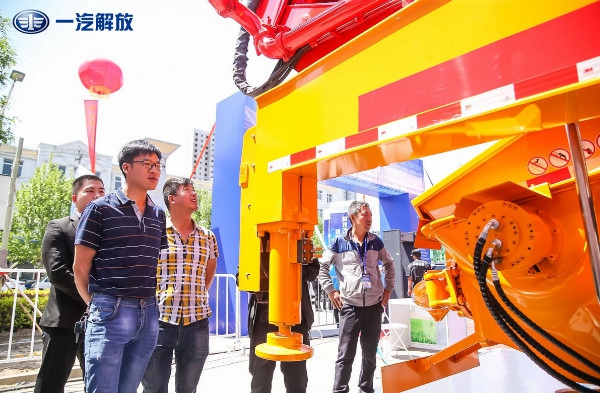 第二届雄安工程机械展,解放国六八大车型惊艳亮相! - 第12张 - 提加商用车网 第二届雄安工程机械展,解放国六八大车型惊艳亮相! - 第12张