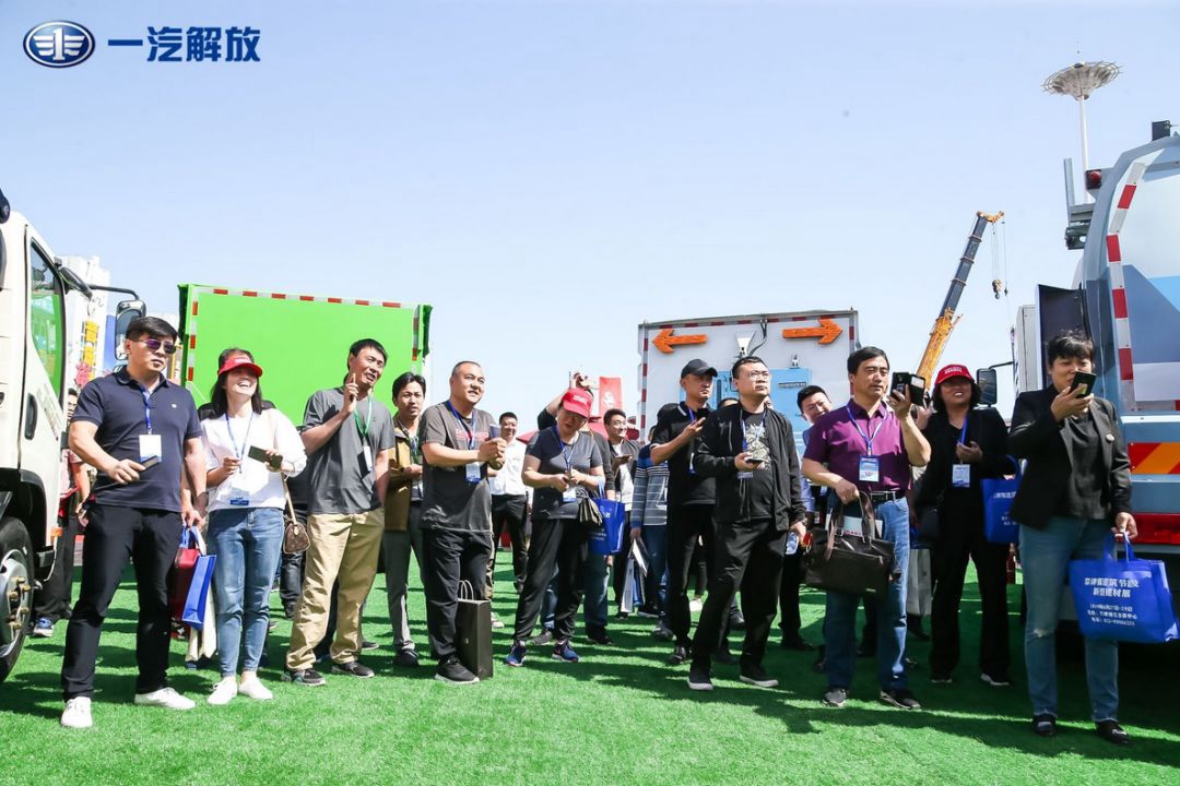 第二届雄安工程机械展，解放国六八大车型惊艳亮相！ - 第17张