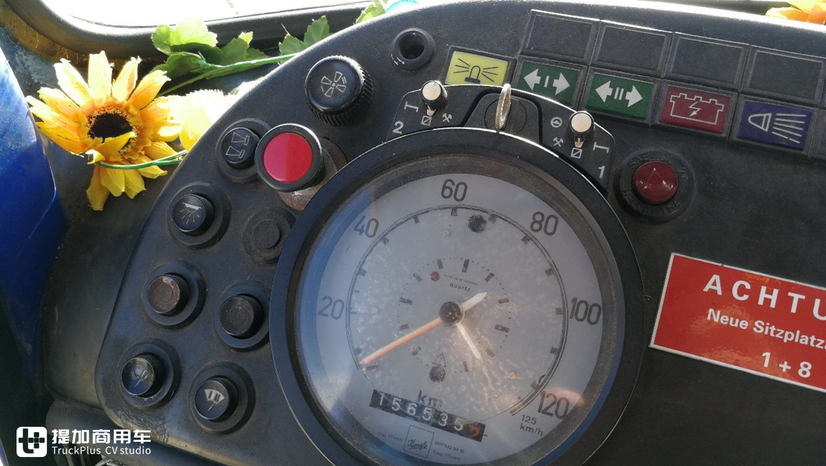 偶遇如今已鲜为人知的奔驰Kurzhauber卡车,40多年车龄,车主开着它到处旅行 - 第12张 - 提加商用车网 偶遇如今已鲜为人知的奔驰Kurzhauber卡车,40多年车龄,车主开着它到处旅行 - 第12张
