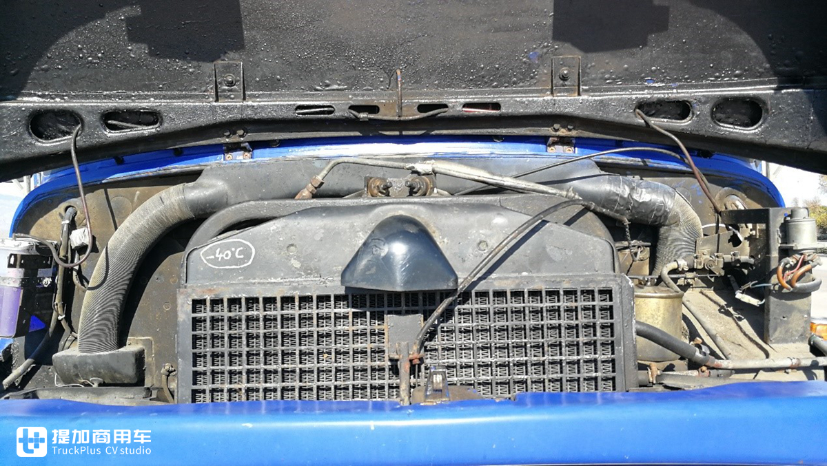 偶遇如今已鲜为人知的奔驰Kurzhauber卡车,40多年车龄,车主开着它到处旅行 - 第14张 - 提加商用车网 偶遇如今已鲜为人知的奔驰Kurzhauber卡车,40多年车龄,车主开着它到处旅行 - 第14张