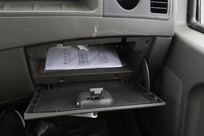 最高车速85km/h,最大续航近200公里,恒天新楚风纯电动清扫车静态实拍 - 第15张 - 提加商用车网 最高车速85km/h,最大续航近200公里,恒天新楚风纯电动清扫车静态实拍 - 第15张