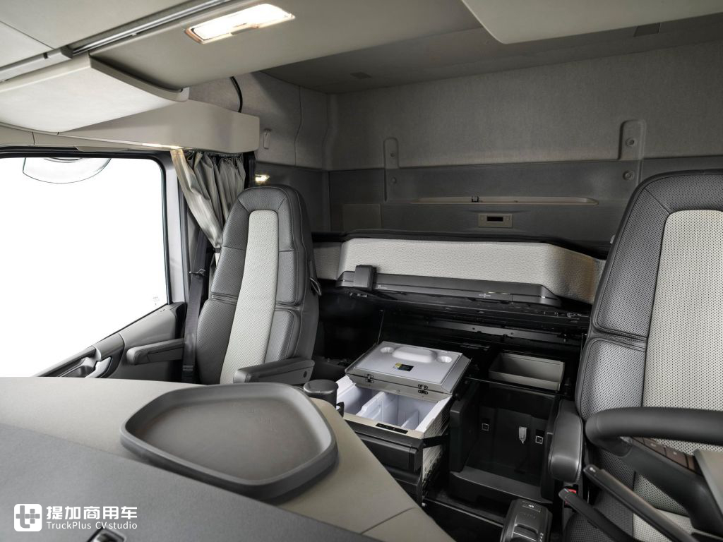 媲美长头卡车的舒适,加长25厘米,沃尔沃XXL驾驶室更多细节曝光 - 第4张 - 提加商用车网 媲美长头卡车的舒适,加长25厘米,沃尔沃XXL驾驶室更多细节曝光 - 第4张