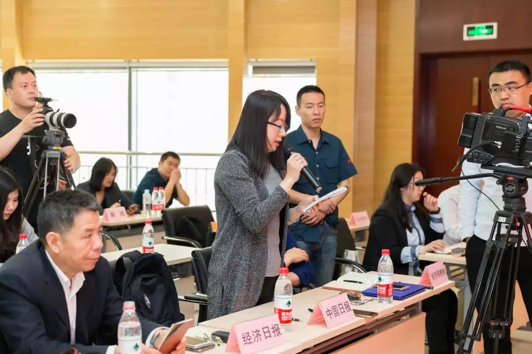 对外公布一系列改革成果,中国重汽举行媒体开放日主题活动 - 第3张 - 提加商用车网 对外公布一系列改革成果,中国重汽举行媒体开放日主题活动 - 第3张
