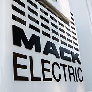 城市垃圾回收车电动化趋势不可逆转,美国卡车巨头马克也加入测试 - 第1张 - 提加商用车网 城市垃圾回收车电动化趋势不可逆转,美国卡车巨头马克也加入测试 - 第1张