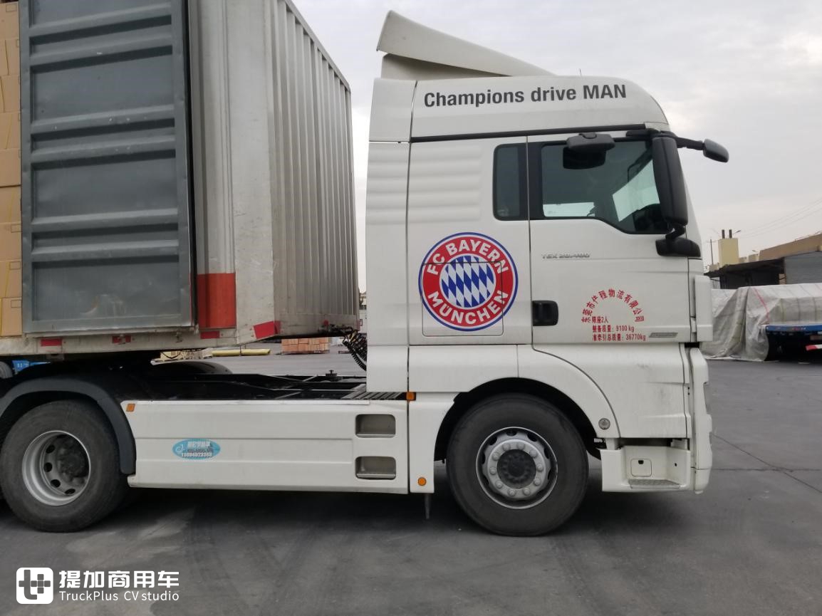 足球与卡车也能擦出火花？国内竟有一辆拜仁慕尼黑纪念版曼恩卡车 - 第7张