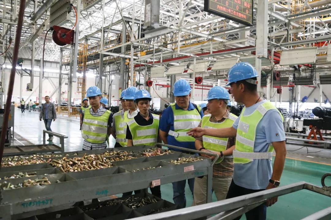广东客户走进华菱星马参观考察 - 第2张